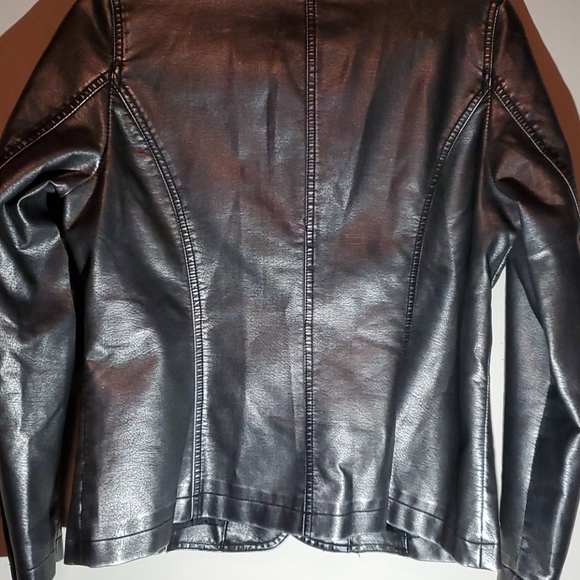 Jacket - Picture 4 of 4